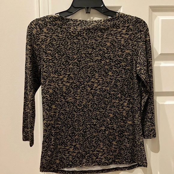 NWT TAHARI Lightweight Boat Neck Three-Quarter Sleeve Blouse Animal Print (XS) - Picture 5 of 7